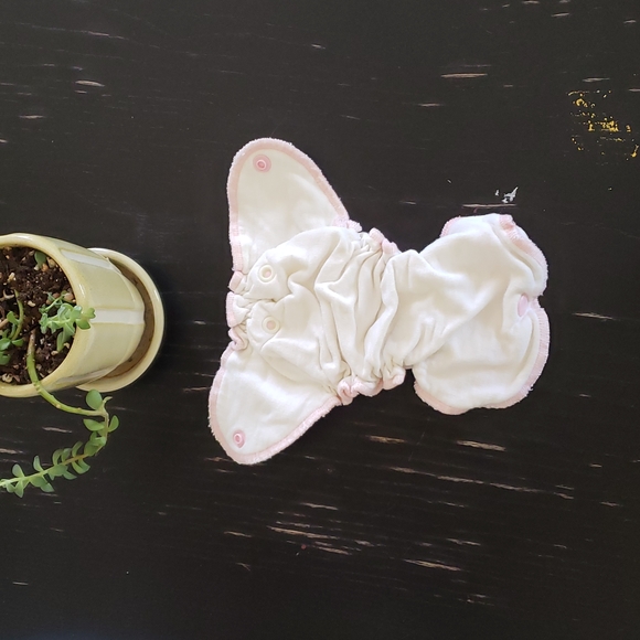 Premie/newborn/very small fitted diaper - Picture 2 of 5